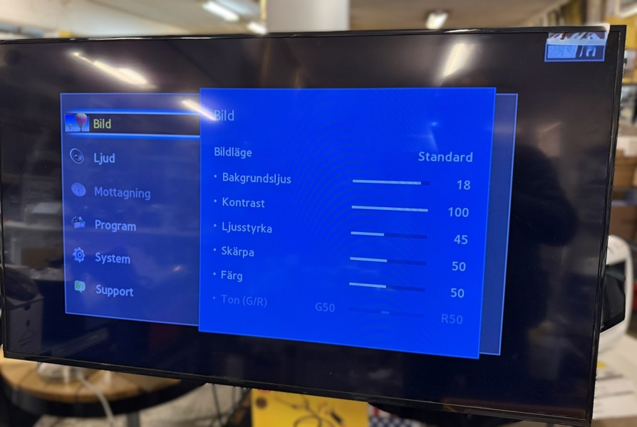 TV, Samsung 40 tum, UE40J5100AW