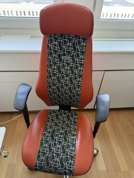 Kontorsstol, Kinnarps röd