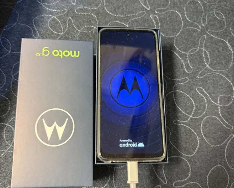 Mobiltelefon, Motorola Moto G32