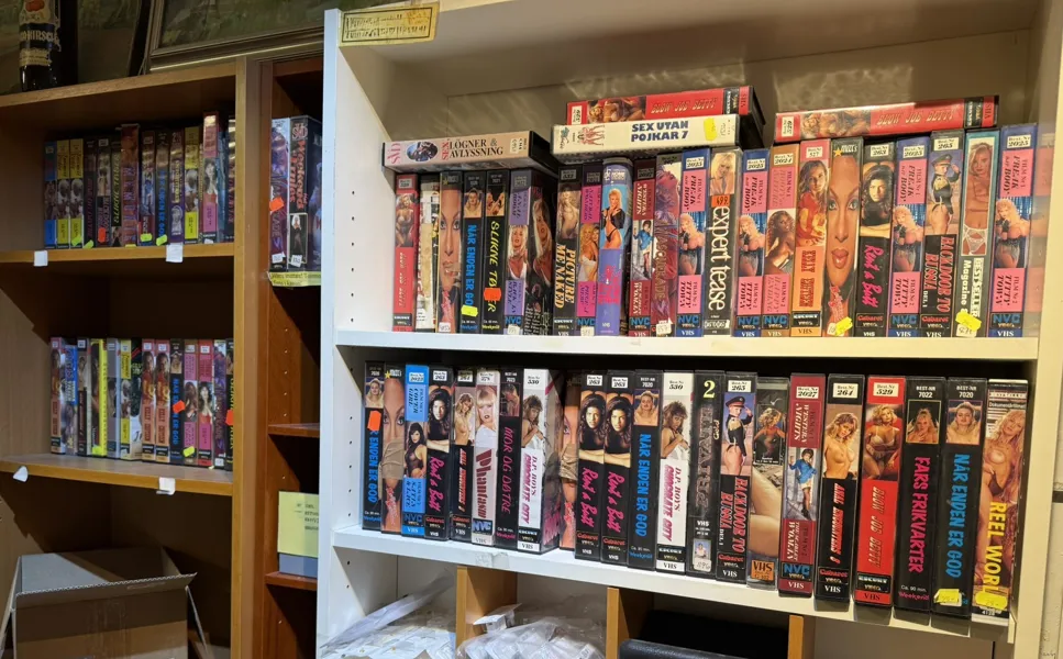 Parti, C:a 100 st VHS-"naturfilm" Samlarvärde?