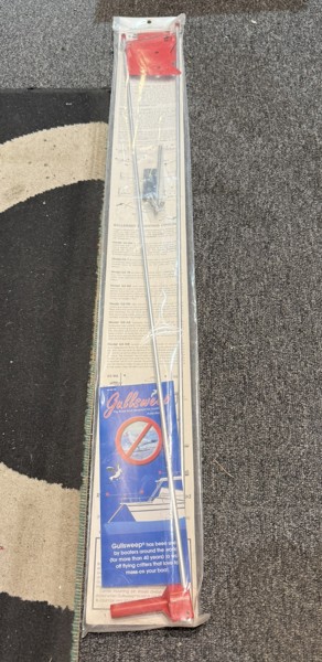 Gullsweep, fågelskrämma båt, ny