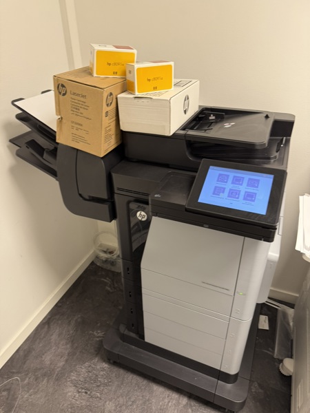 Nätverksskrivare, HP Color LaserJet Enterprise Flow MFP M680