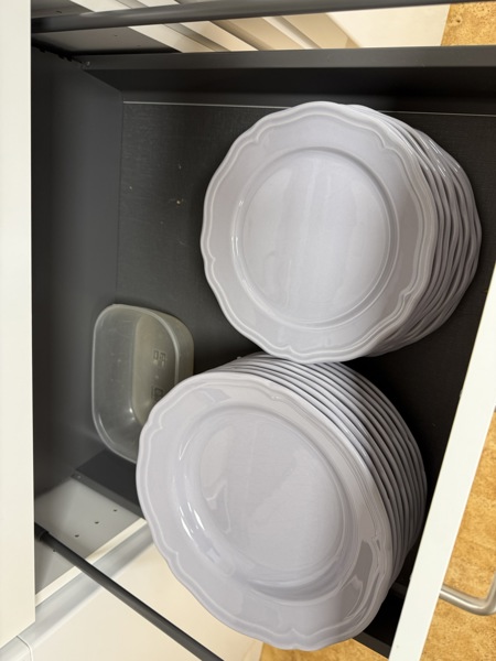 Parti, All servis, bestick glas i övriga skåp