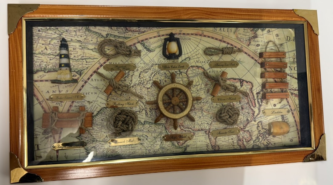 Tavla, med marin kuriosa, miniatyrer, 28x52